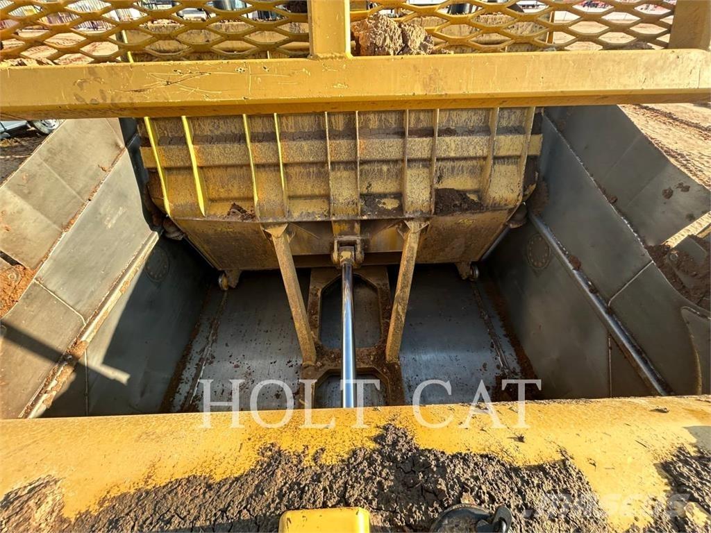 CAT 631K كاشطات