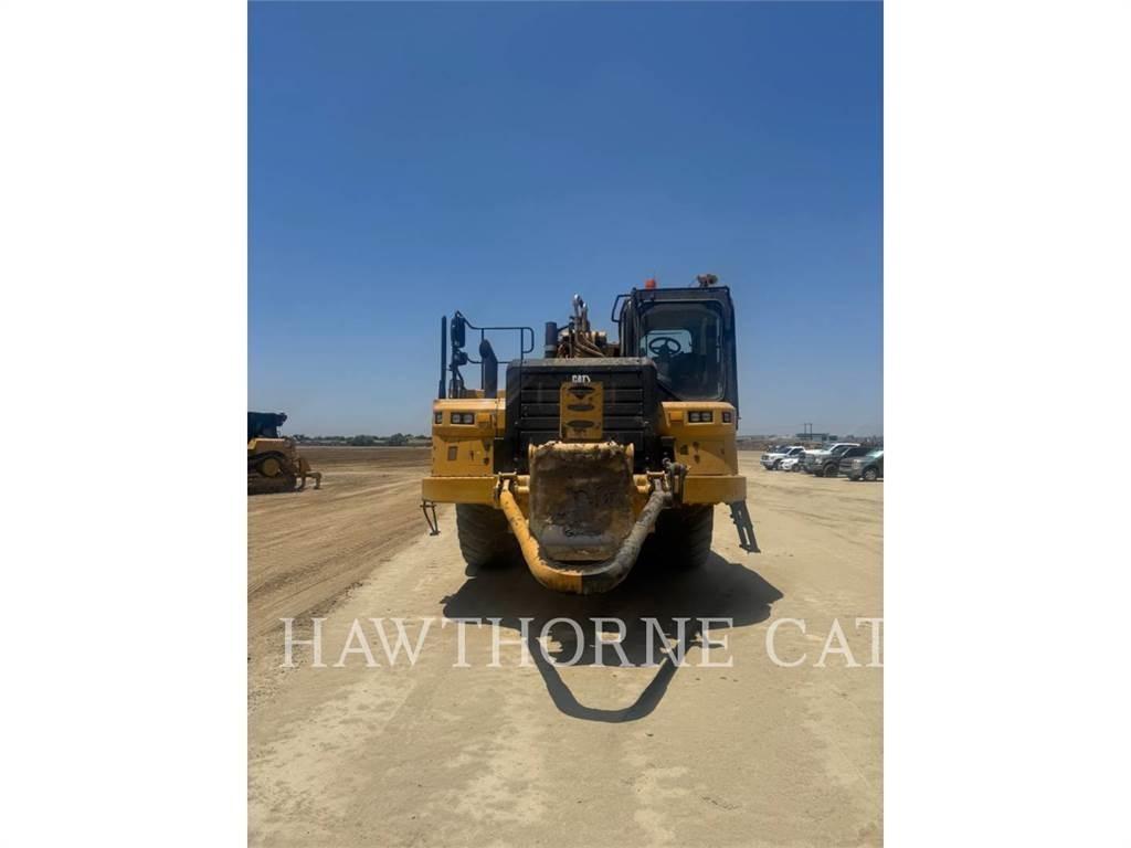 CAT 657 كاشطات