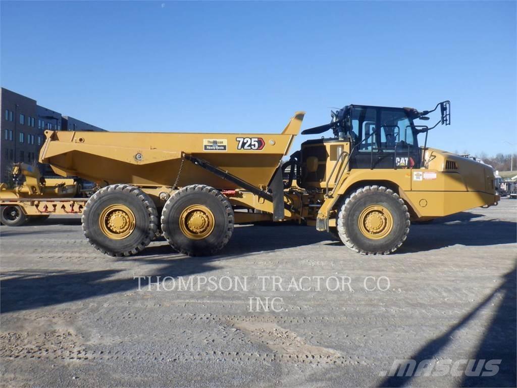 CAT 725 ساحبات مفصلية