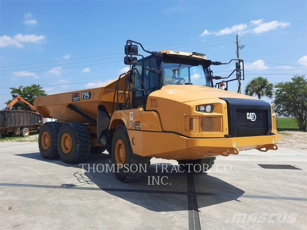 CAT 725 ساحبات مفصلية