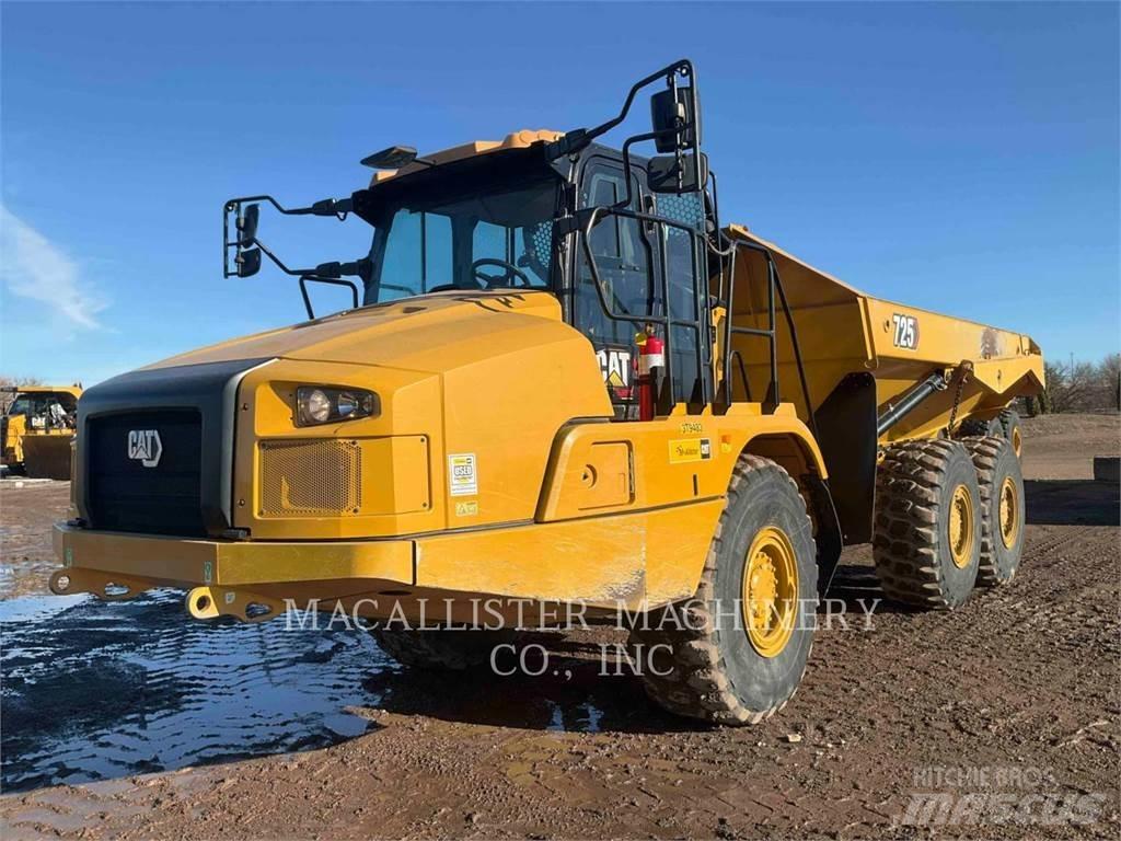 CAT 725 ساحبات مفصلية