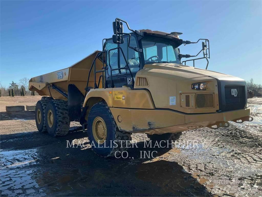 CAT 725 ساحبات مفصلية