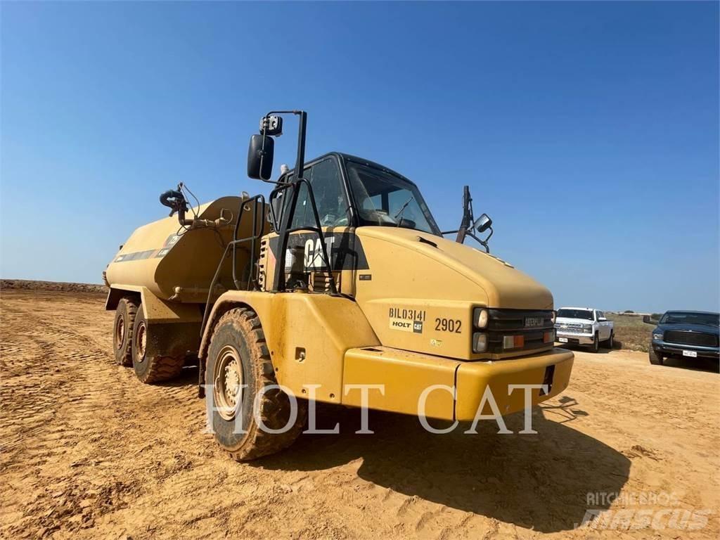CAT 725 ساحبات مفصلية
