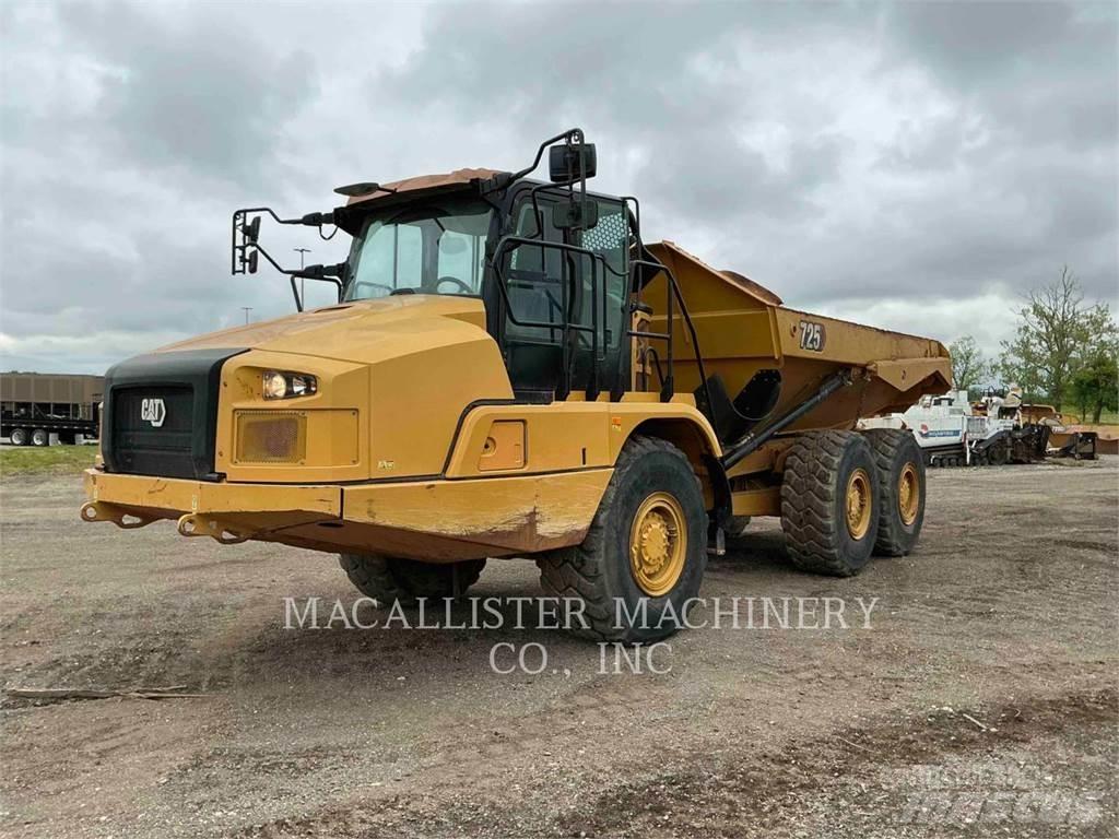 CAT 725 ساحبات مفصلية