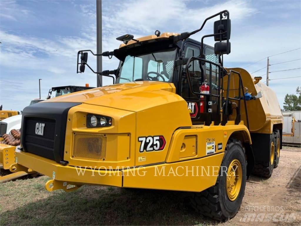 CAT 725 ساحبات مفصلية