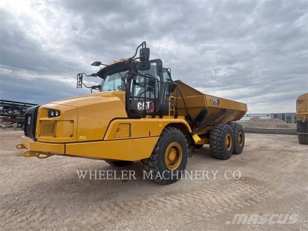 CAT 725 ساحبات مفصلية