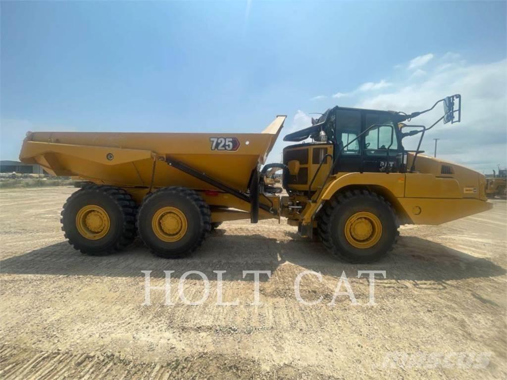CAT 725 ساحبات مفصلية