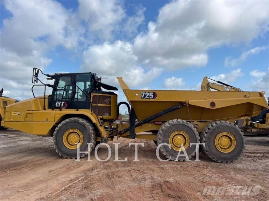 CAT 725 ساحبات مفصلية
