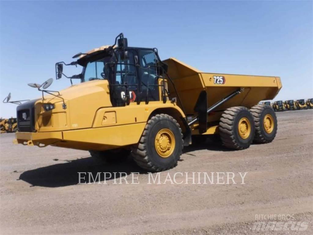 CAT 725-04 ساحبات مفصلية