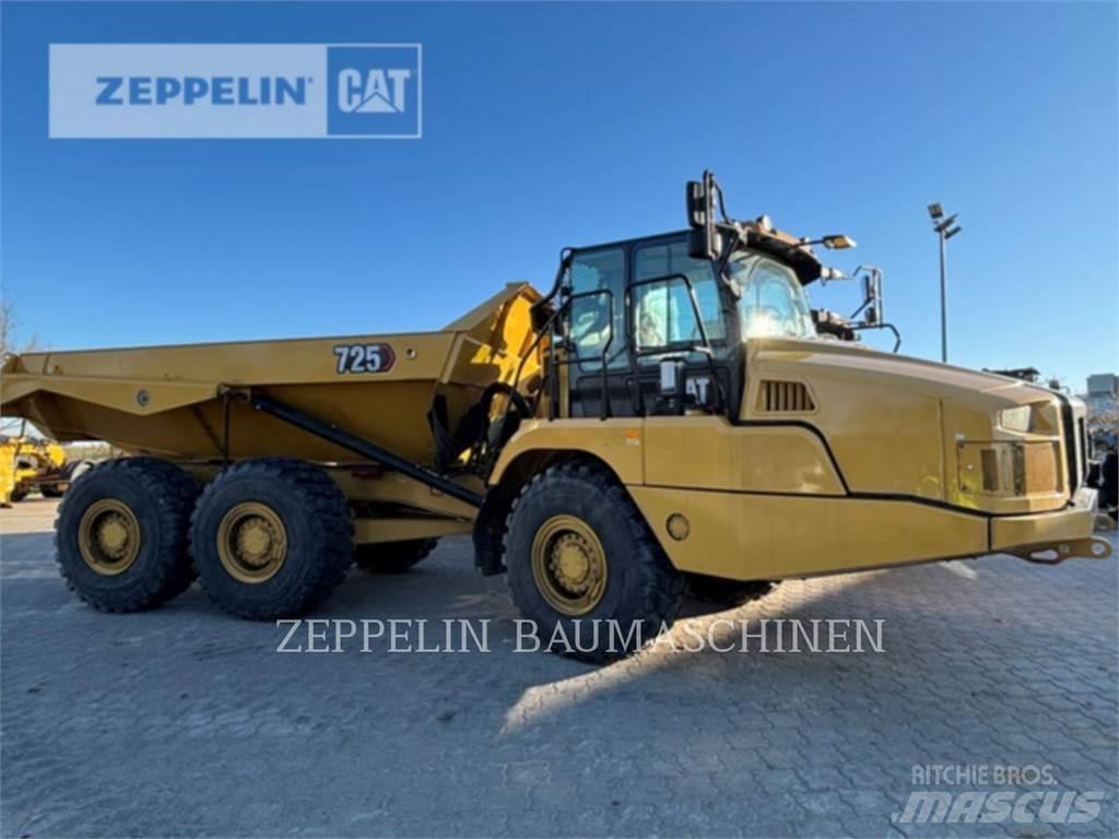 CAT 725-04A ساحبات مفصلية