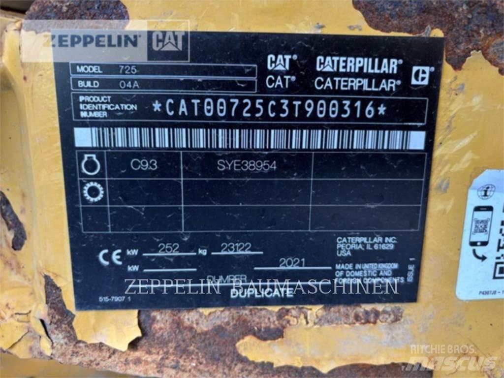 CAT 725-04A ساحبات مفصلية