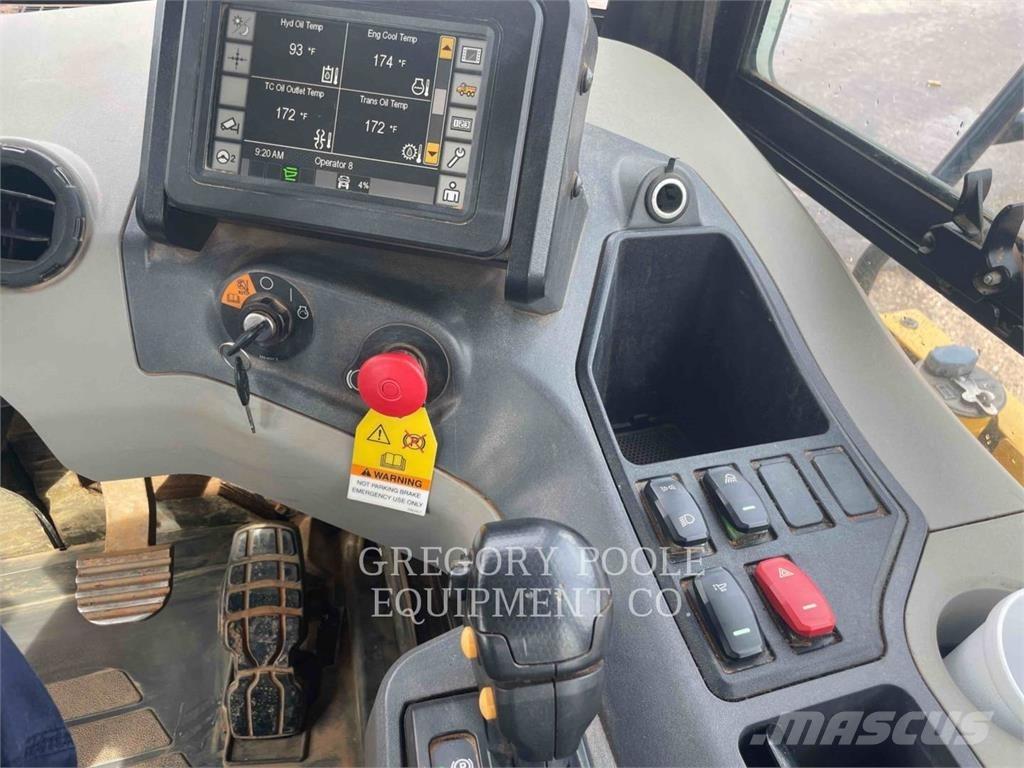 CAT 72504 ساحبات مفصلية
