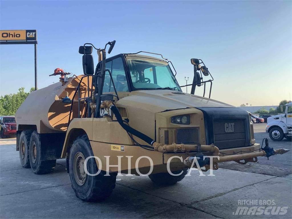 CAT 725C WT ساحبات مفصلية