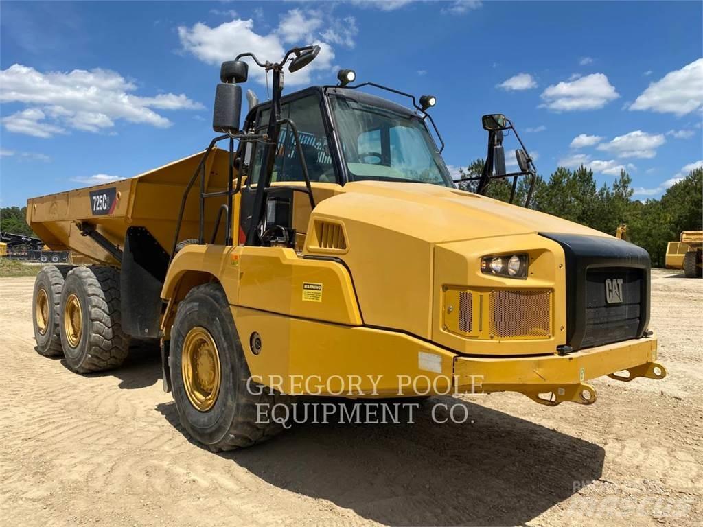 CAT 725C2 ساحبات مفصلية