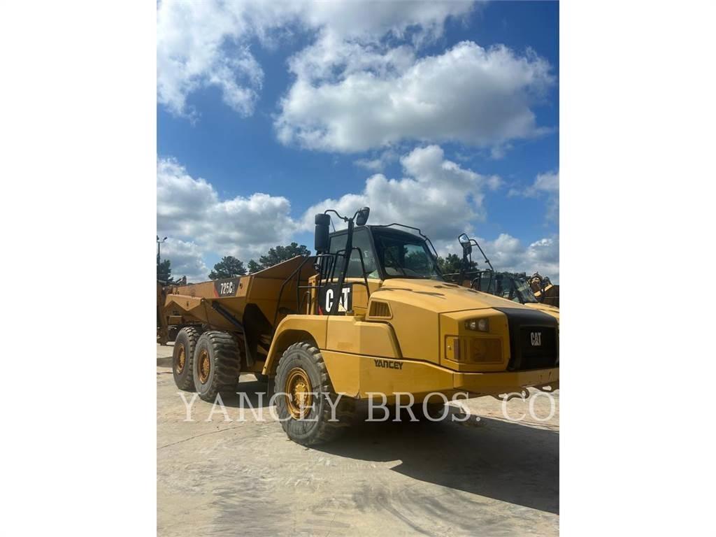 CAT 725C2 ساحبات مفصلية