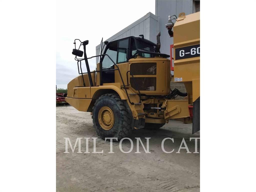 CAT 725C2 ساحبات مفصلية