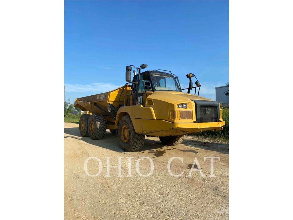 CAT 725C2 ساحبات مفصلية