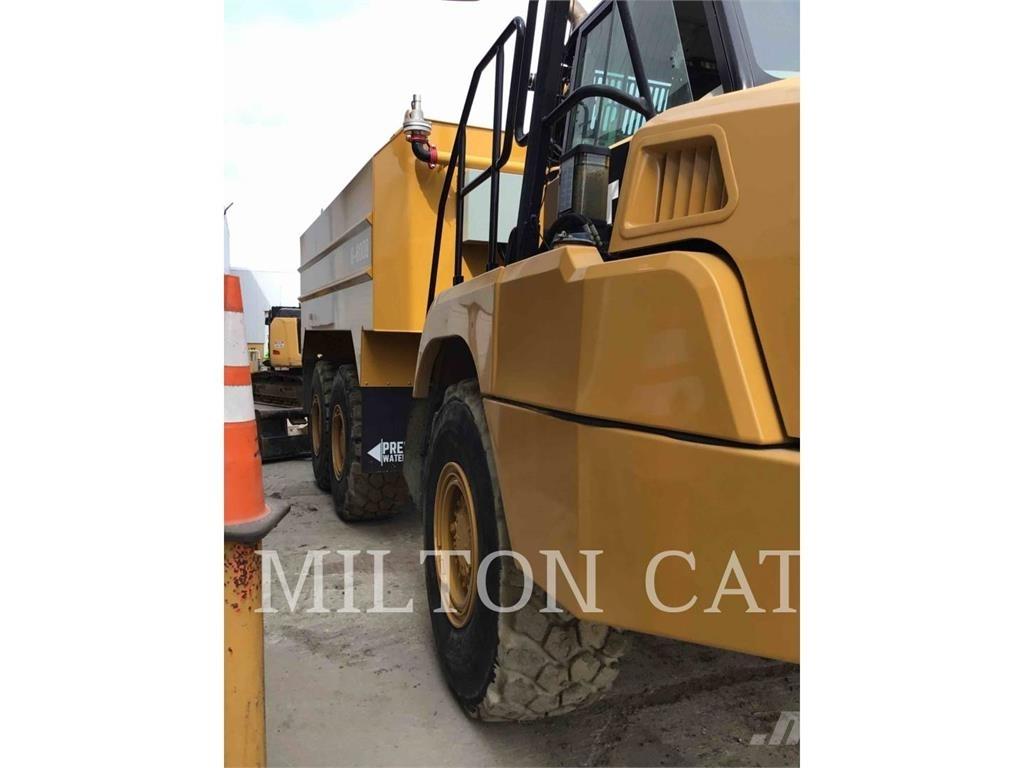 CAT 725C2 ساحبات مفصلية