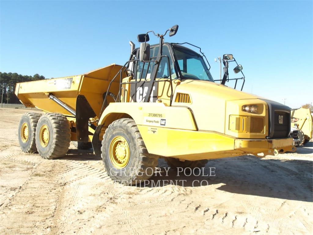 CAT 725C2 ساحبات مفصلية