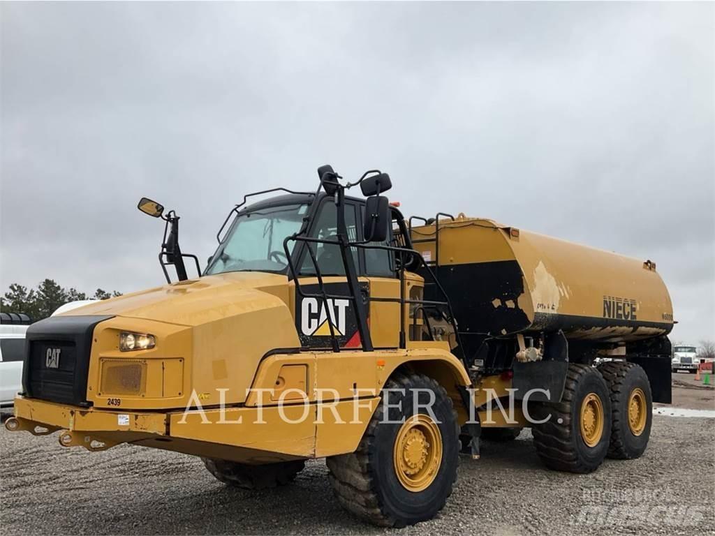 CAT 725C2 WT ساحبات مفصلية