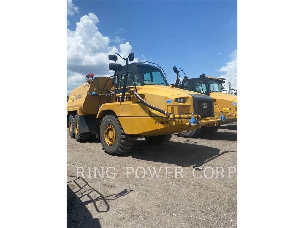 CAT 725C2WW شاحنات ذات صهاريج