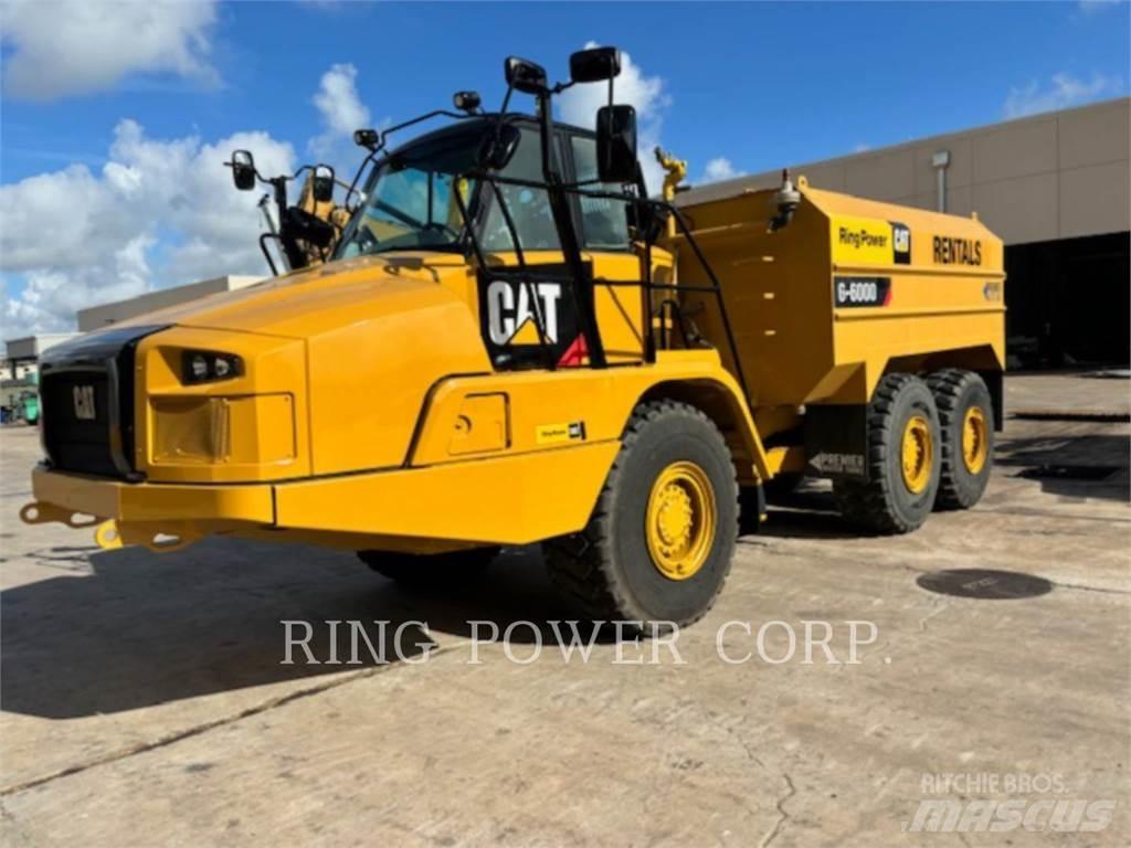 CAT 725CWW شاحنات ذات صهاريج