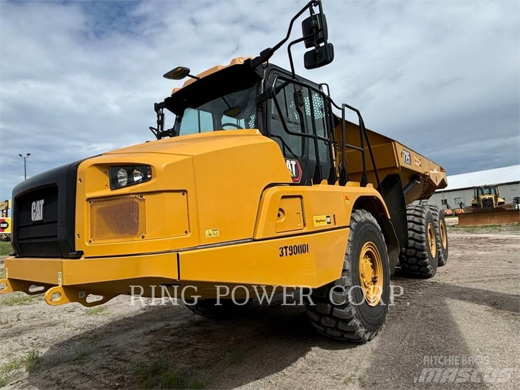 CAT 725TG ساحبات مفصلية