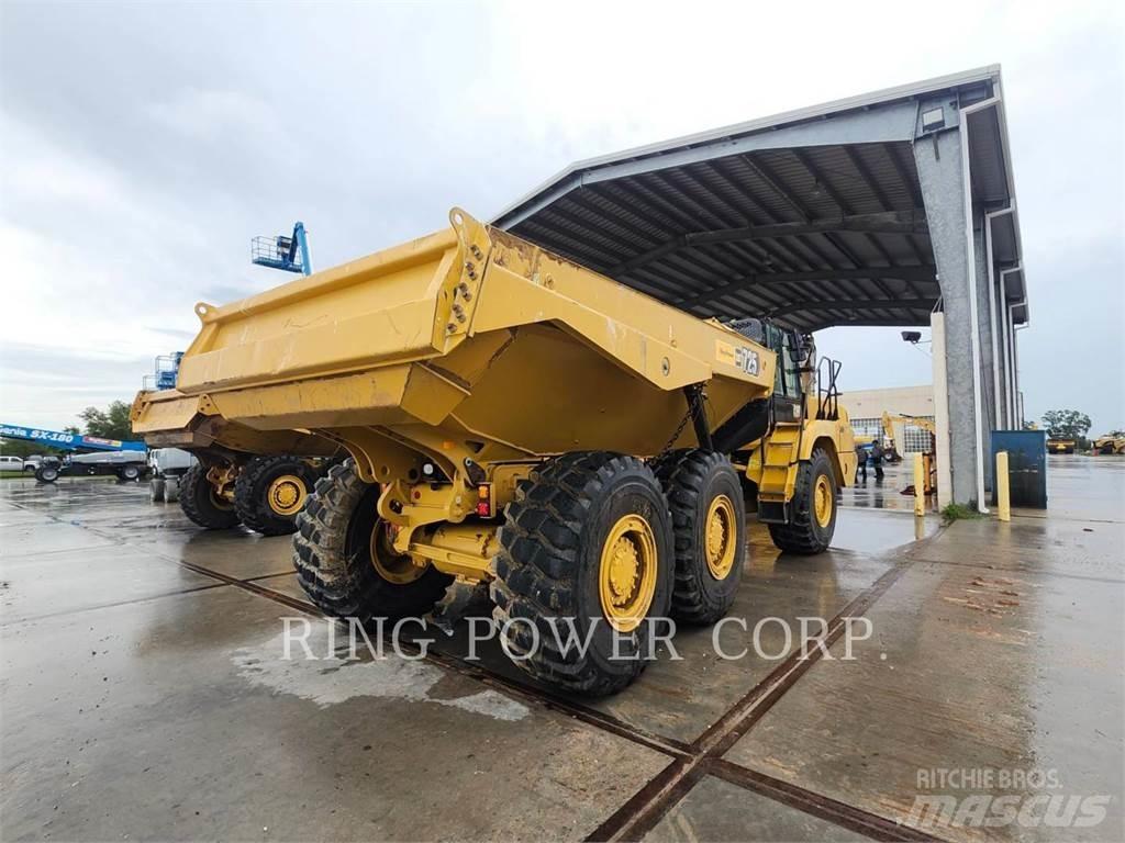 CAT 725TG ساحبات مفصلية