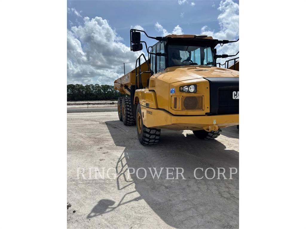 CAT 725TG ساحبات مفصلية