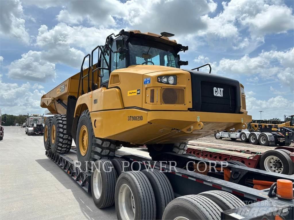 CAT 725TG ساحبات مفصلية