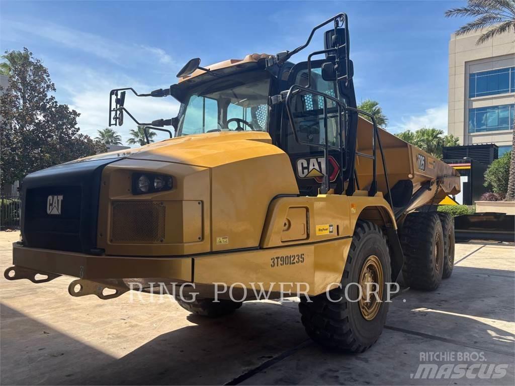 CAT 725TG ساحبات مفصلية