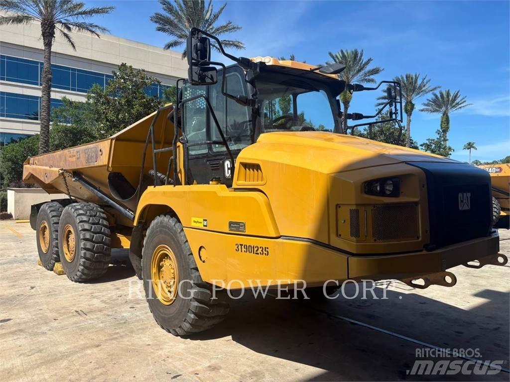 CAT 725TG ساحبات مفصلية