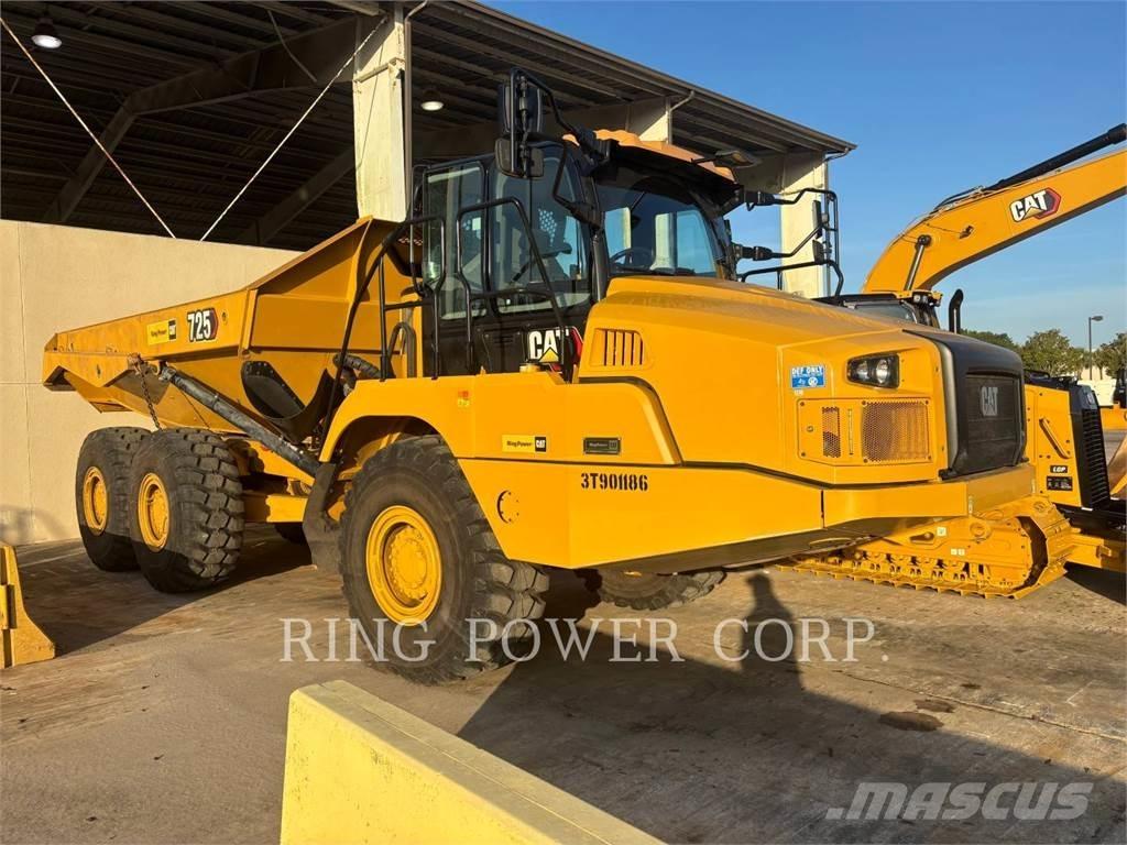 CAT 725TG ساحبات مفصلية
