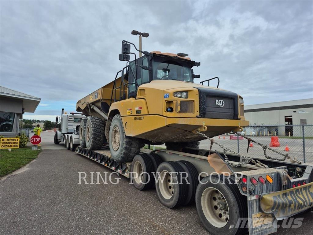 CAT 725TG ساحبات مفصلية