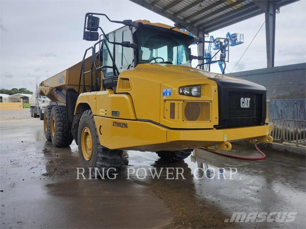 CAT 725TG ساحبات مفصلية