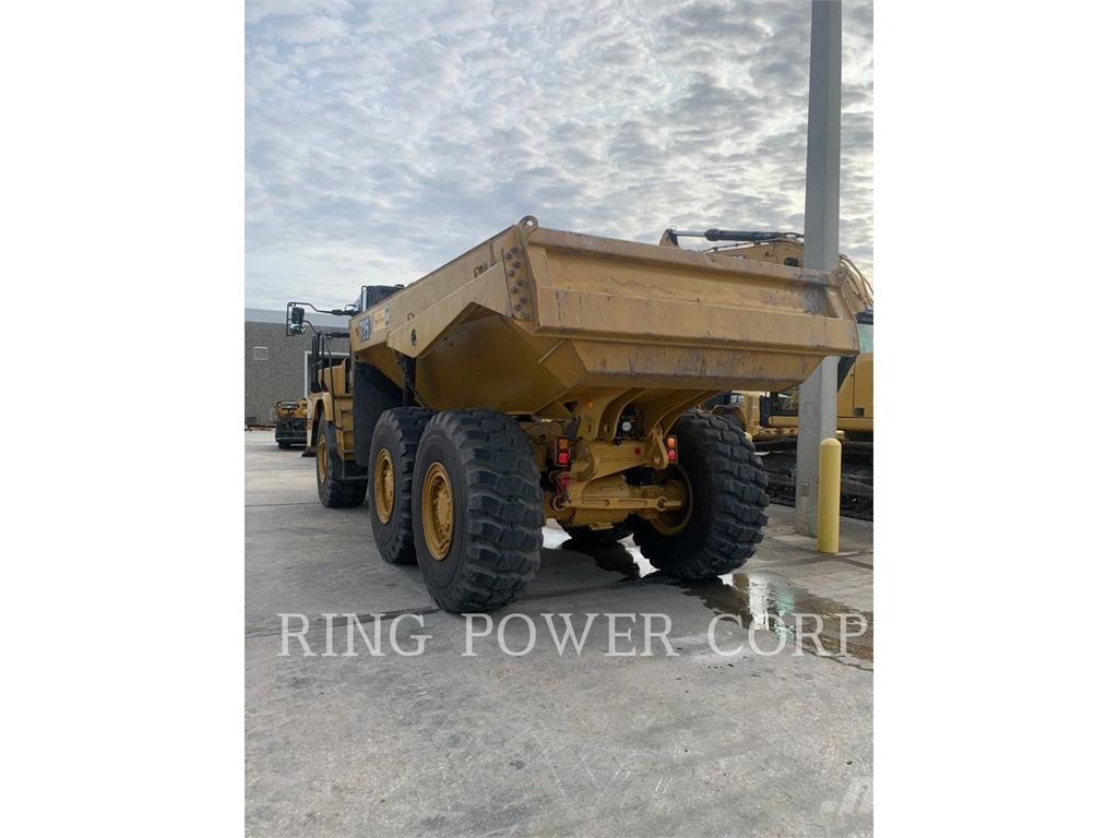 CAT 725TG ساحبات مفصلية