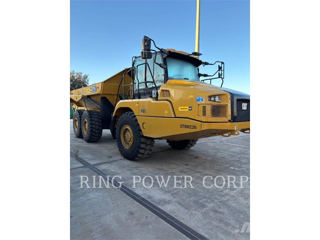 CAT 725TG ساحبات مفصلية