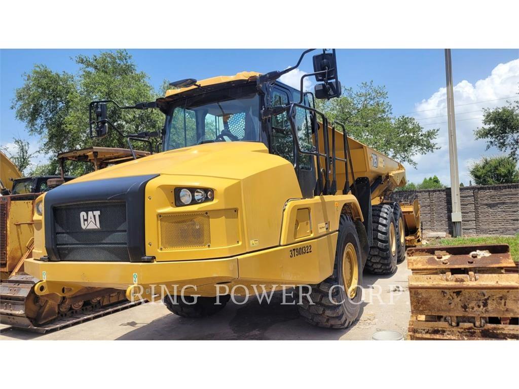 CAT 725TG ساحبات مفصلية
