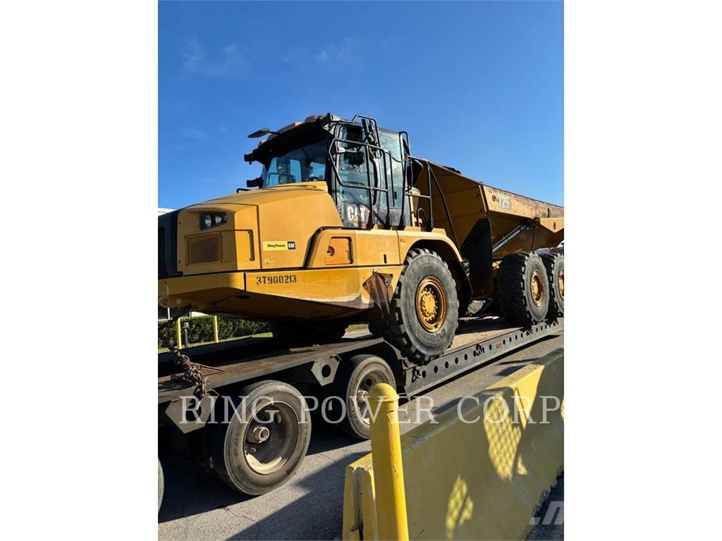 CAT 725TG ساحبات مفصلية