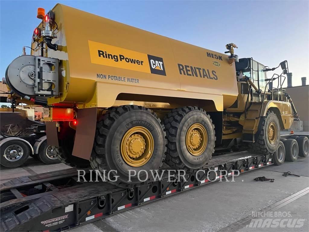 CAT 725WW شاحنات ذات صهاريج