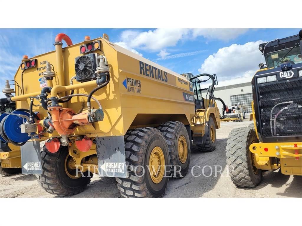 CAT 725WW شاحنات ذات صهاريج