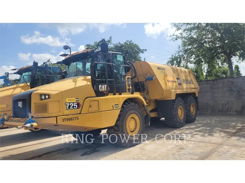 CAT 725WW شاحنات ذات صهاريج