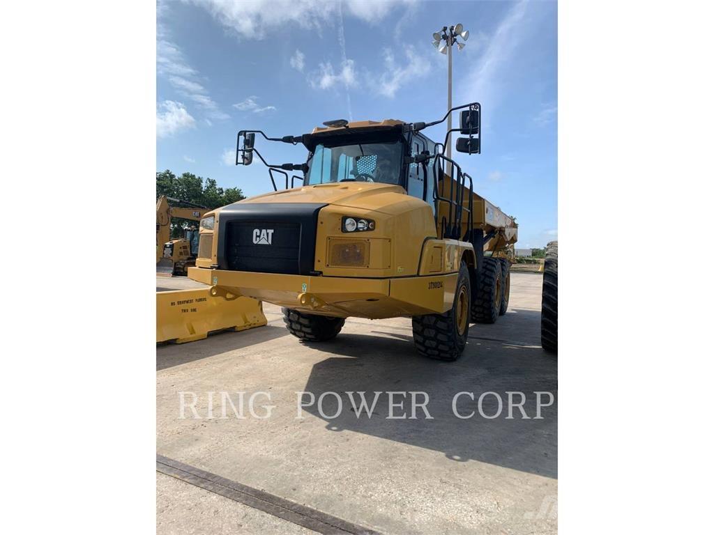 CAT 725WW شاحنات ذات صهاريج