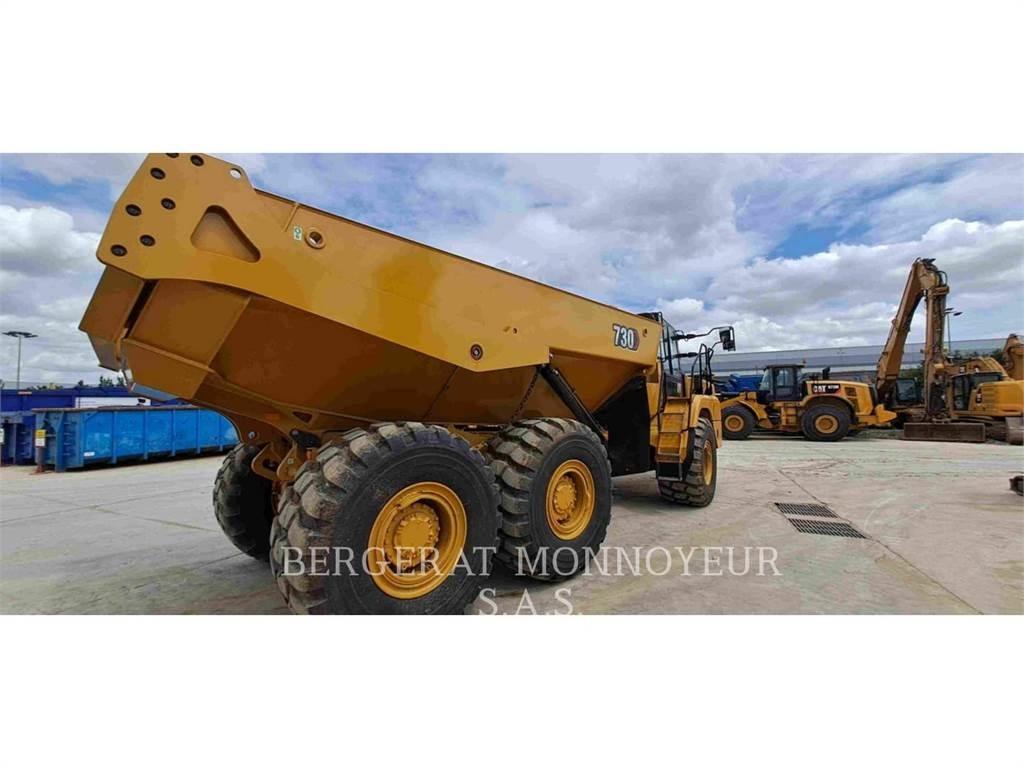 CAT 730 ساحبات مفصلية