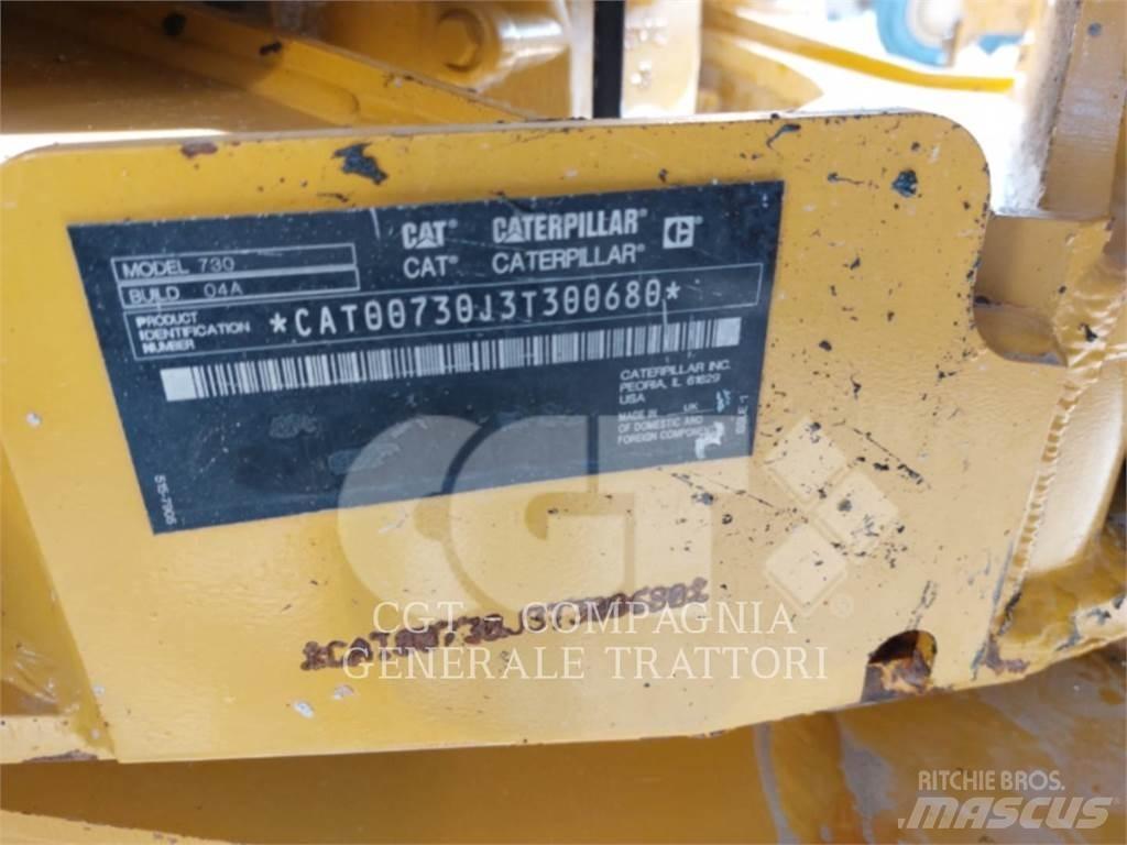 CAT 730 ساحبات مفصلية