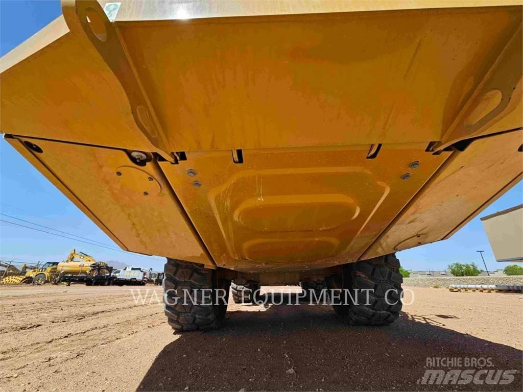 CAT 730 ساحبات مفصلية