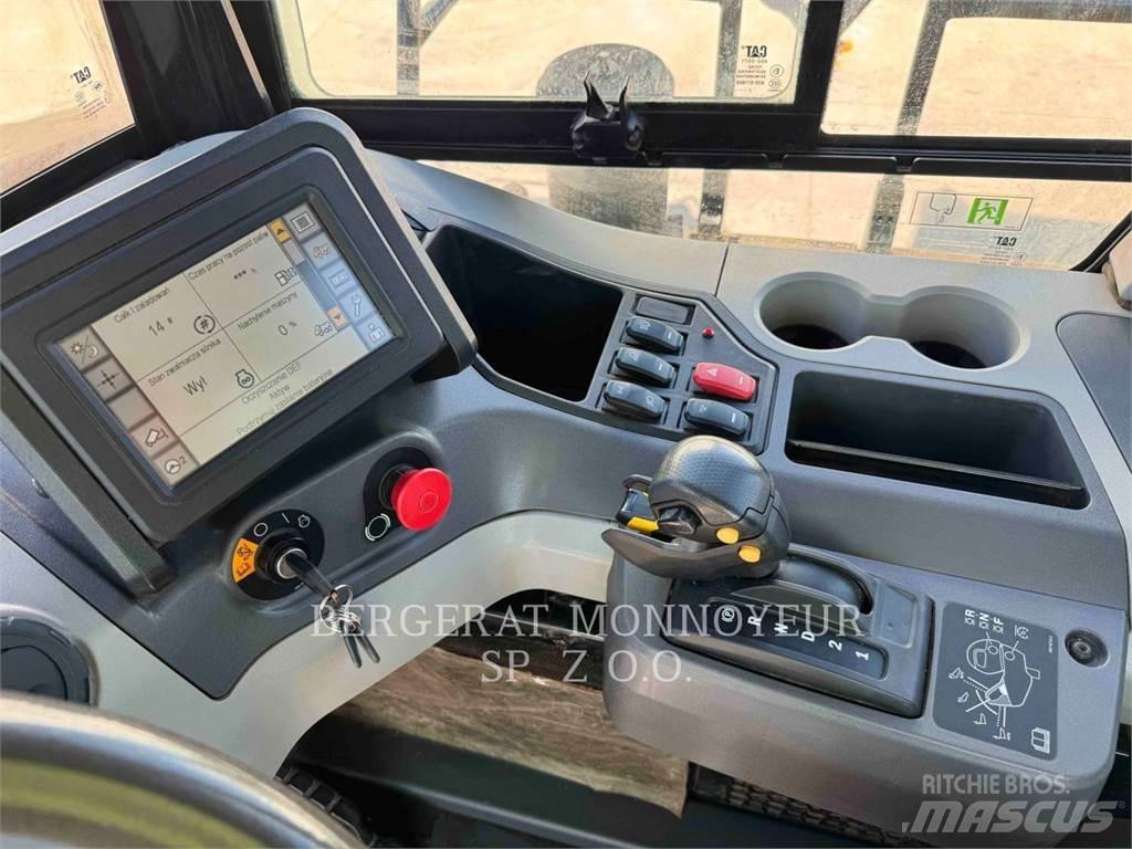 CAT 730 ساحبات مفصلية