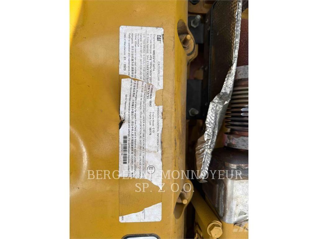 CAT 730 ساحبات مفصلية