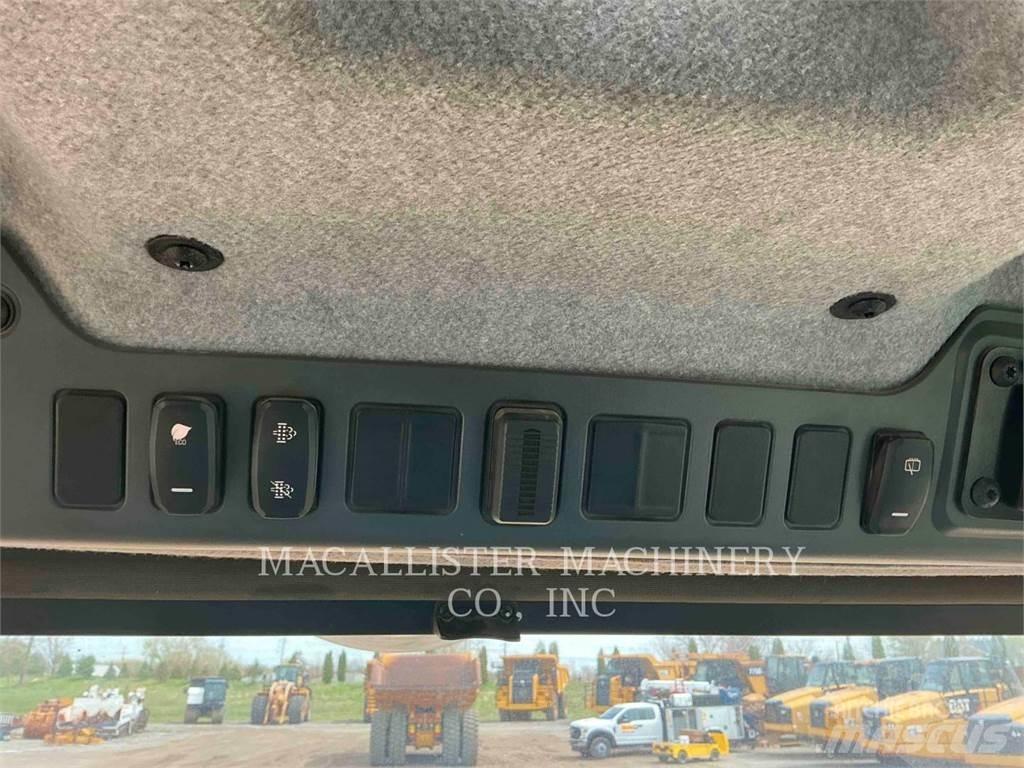 CAT 730 ساحبات مفصلية