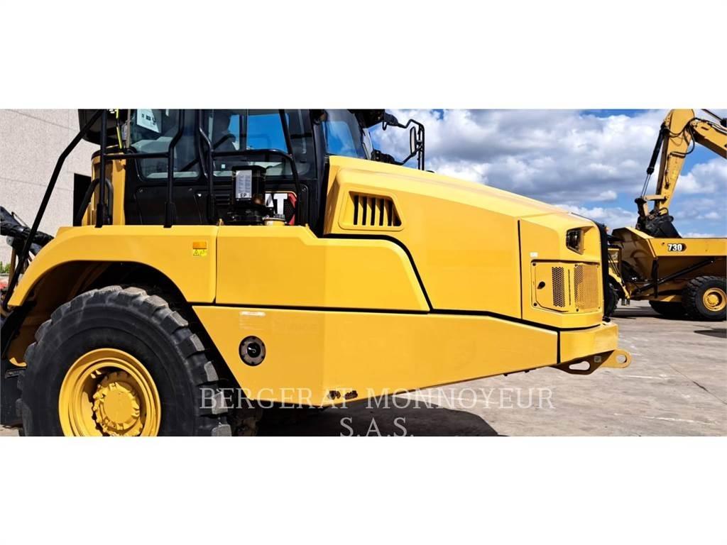 CAT 730 ساحبات مفصلية